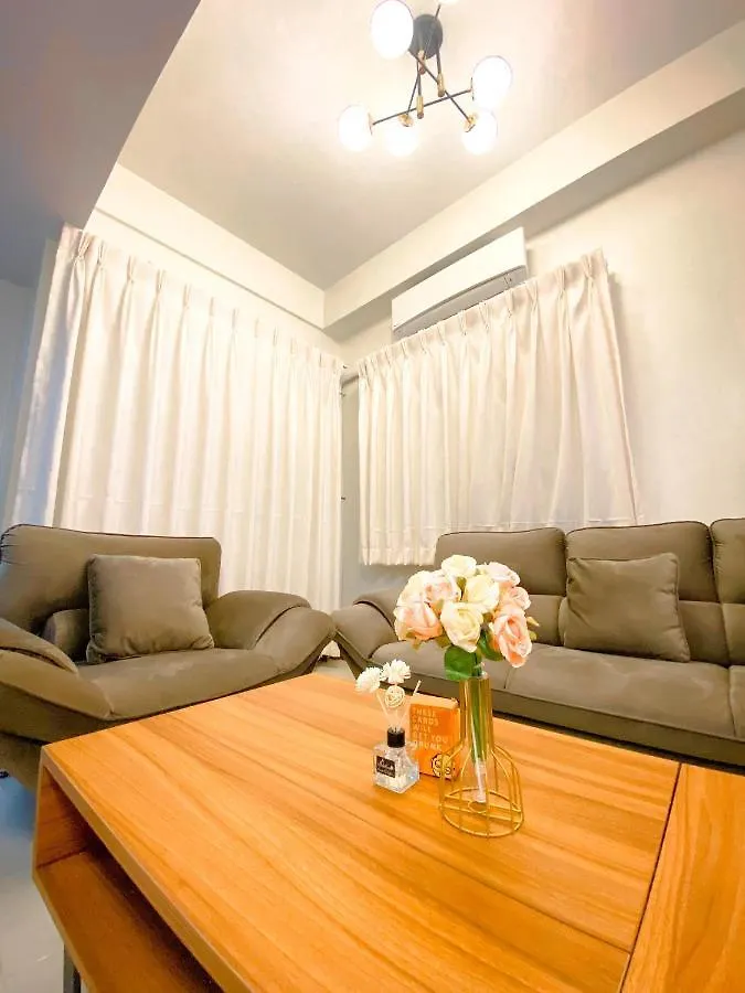 Deluxe Room W/ Pool & Billiards Makati City
