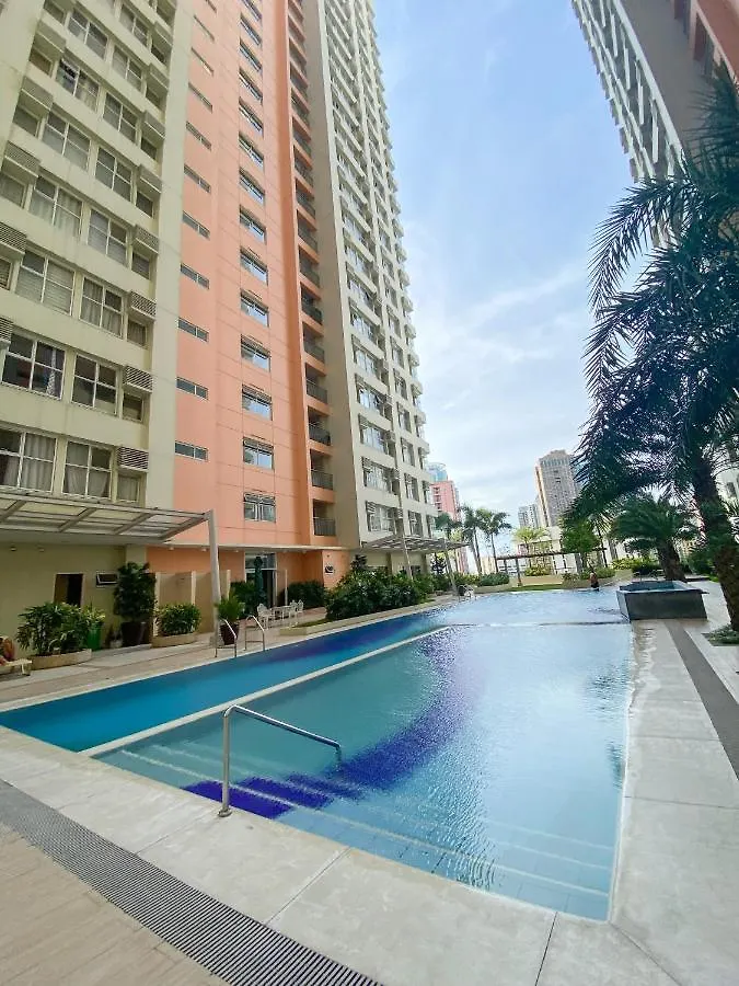 Deluxe Room W/ Pool & Billiards Makati City 0*,  Philippines