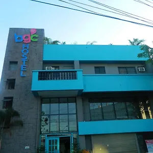 Bgc Boutique And Dorm Makati City