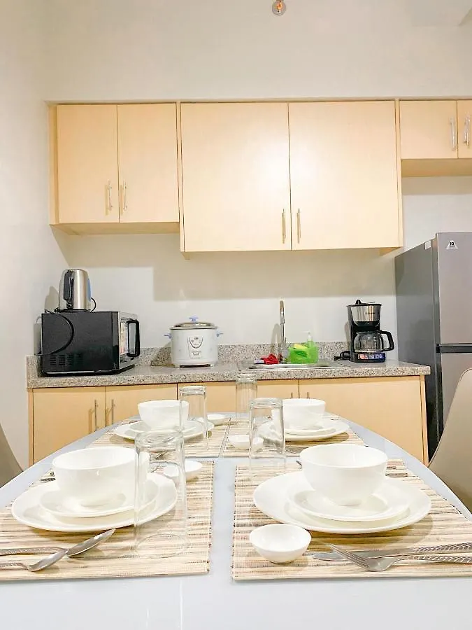 Deluxe Room W/ Pool & Billiards Makati City Philippines
