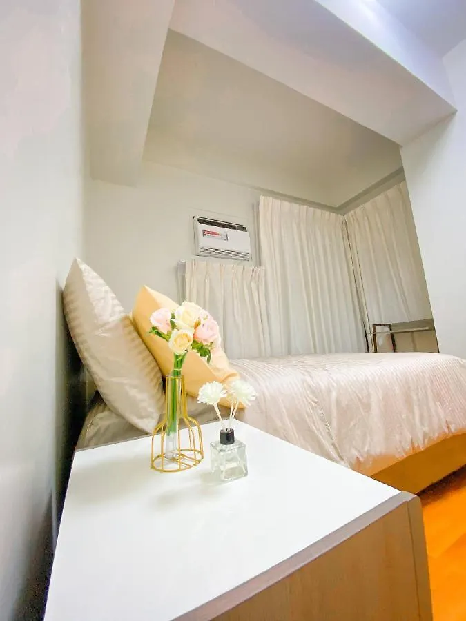 Deluxe Room W/ Pool & Billiards Makati City 0*,  Philippines